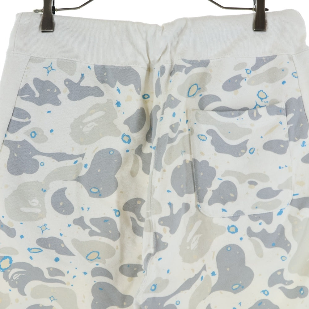 A BATHING APE(アベイシングエイプ) SPACE CAMO SHARK SWEAT SHORTS シャーク スペースカモ スウェットショーツ ハーフパンツ ホワイト 001SPF301006X