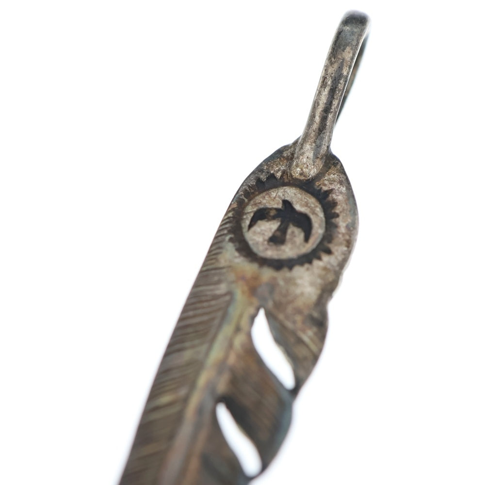 goro's(ゴローズ) SVフェザー大 ペンダントトップ 右向き シルバー