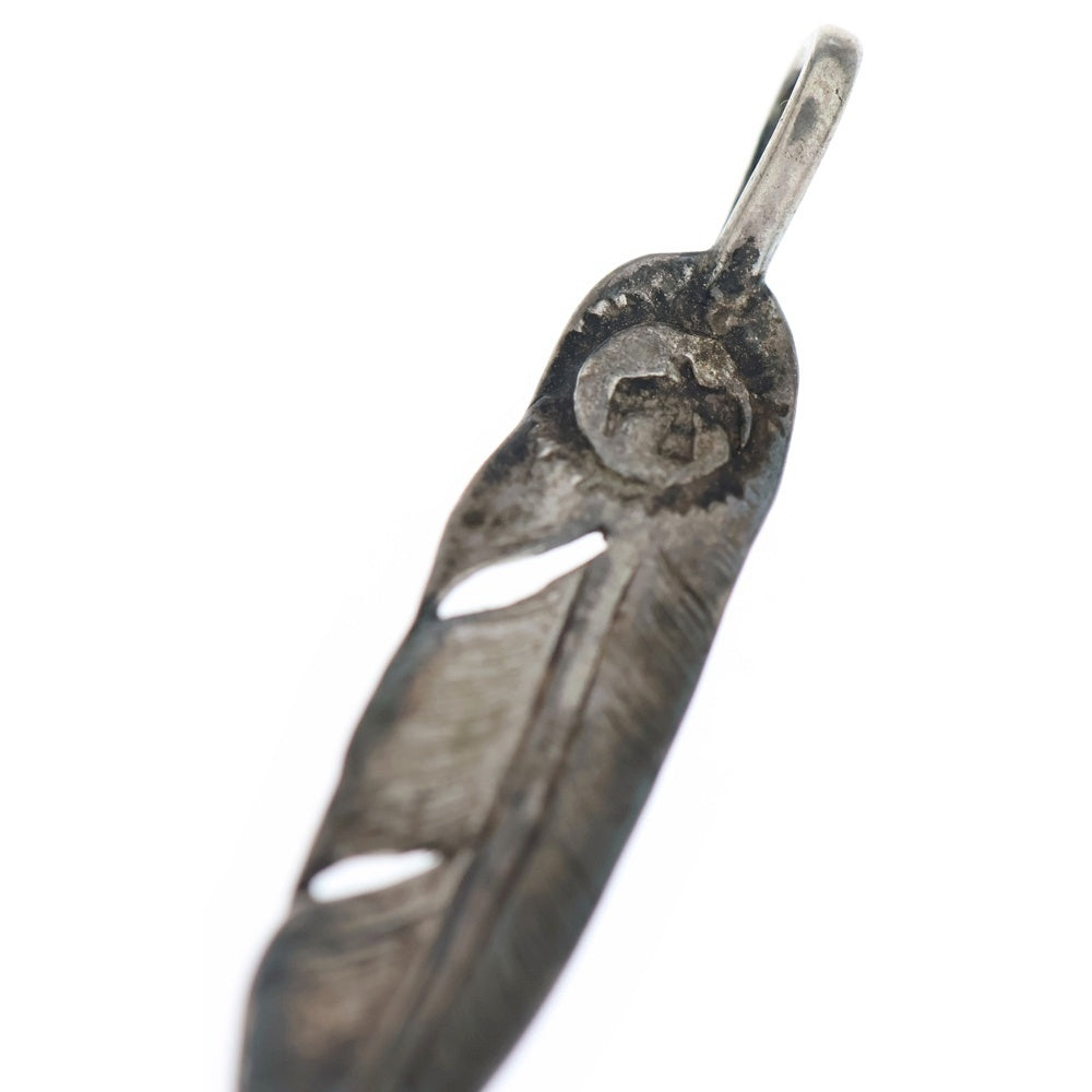 goro's(ゴローズ) SVフェザー中 ペンダントトップ 左向き シルバー