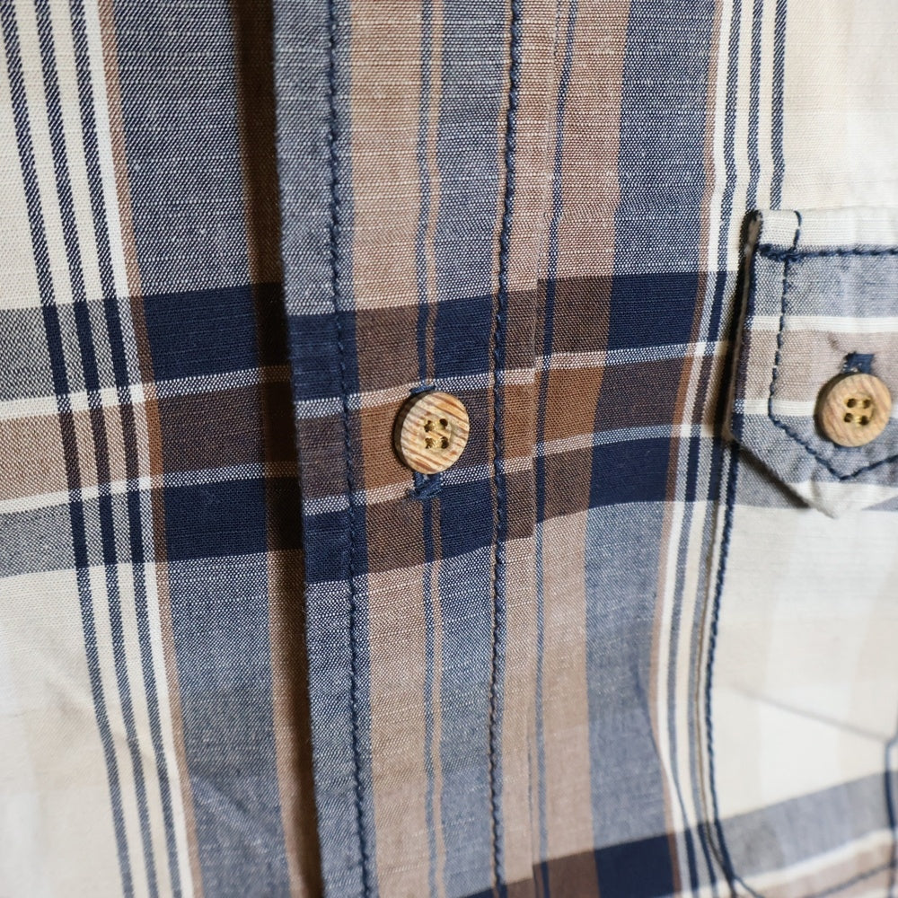 White Mountaineering(ホワイトマウンテニアリング) タータンチェック フロントポケット 半袖シャツ ホワイト/ブラウン DLMNJC35