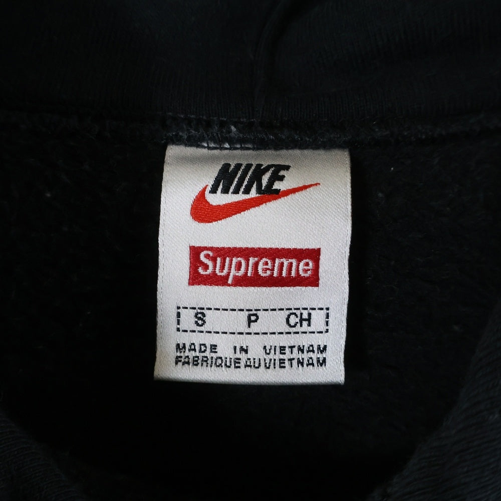 SUPREME(シュプリーム) 19AW ×ナイキ レザーパッチ プルオーバー