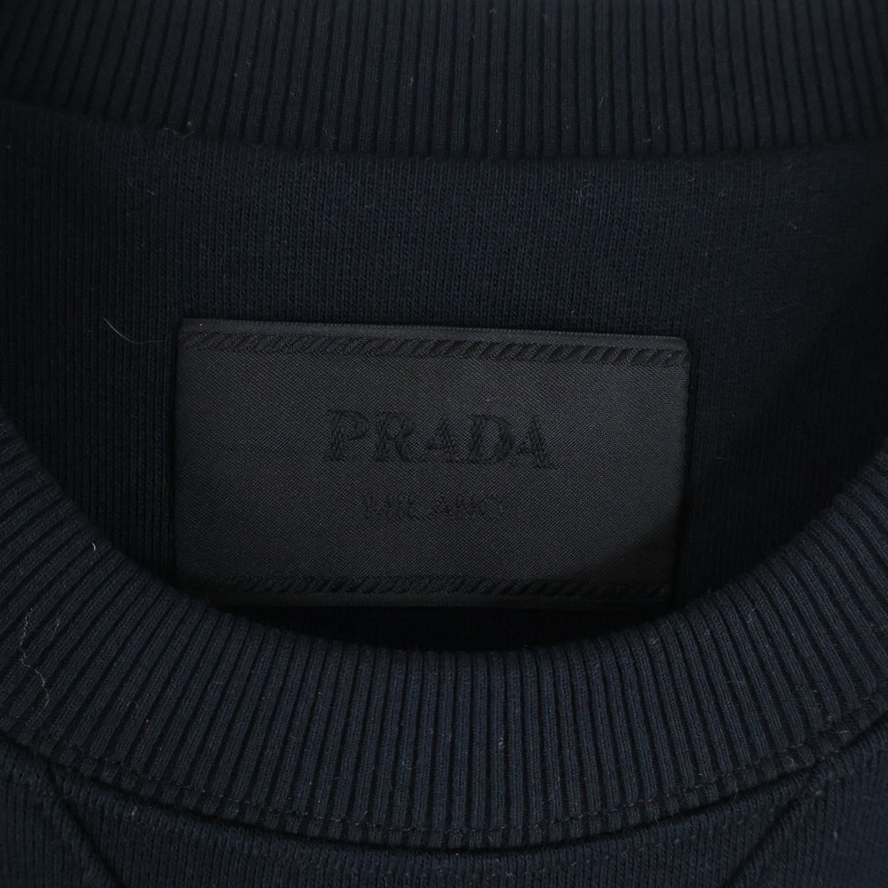 PRADA(プラダ) 23AW トライアングルロゴプレート クルーネック スウェットトレーナーブラック UJL26A