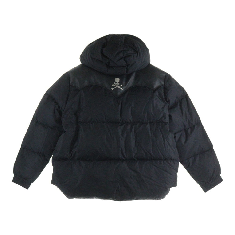 mastermind JAPAN(マスターマインドジャパン) ×Rocky Mountain Featherbed ロッキーマウンテンフェザーベッド レザー切り替え ナイロン ボタンダウン ダウンジャケット ブラック 290-202-01