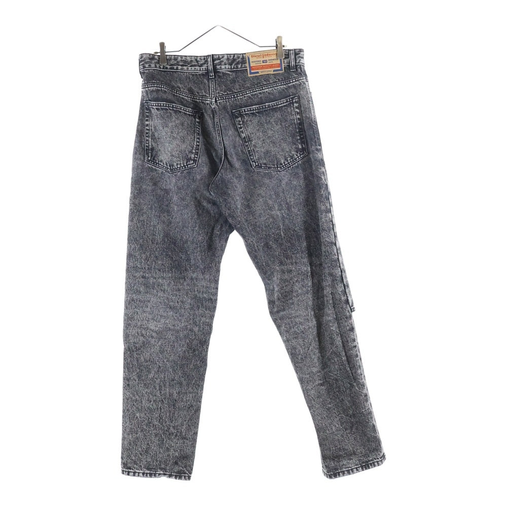 DIESEL ディーゼル D-MALON-S ウォッシュド加工 デニムパンツ ブラック A14773 DIESEL(ディーゼル) D-MALON-S ウォッシュド加工 デニムパンツ