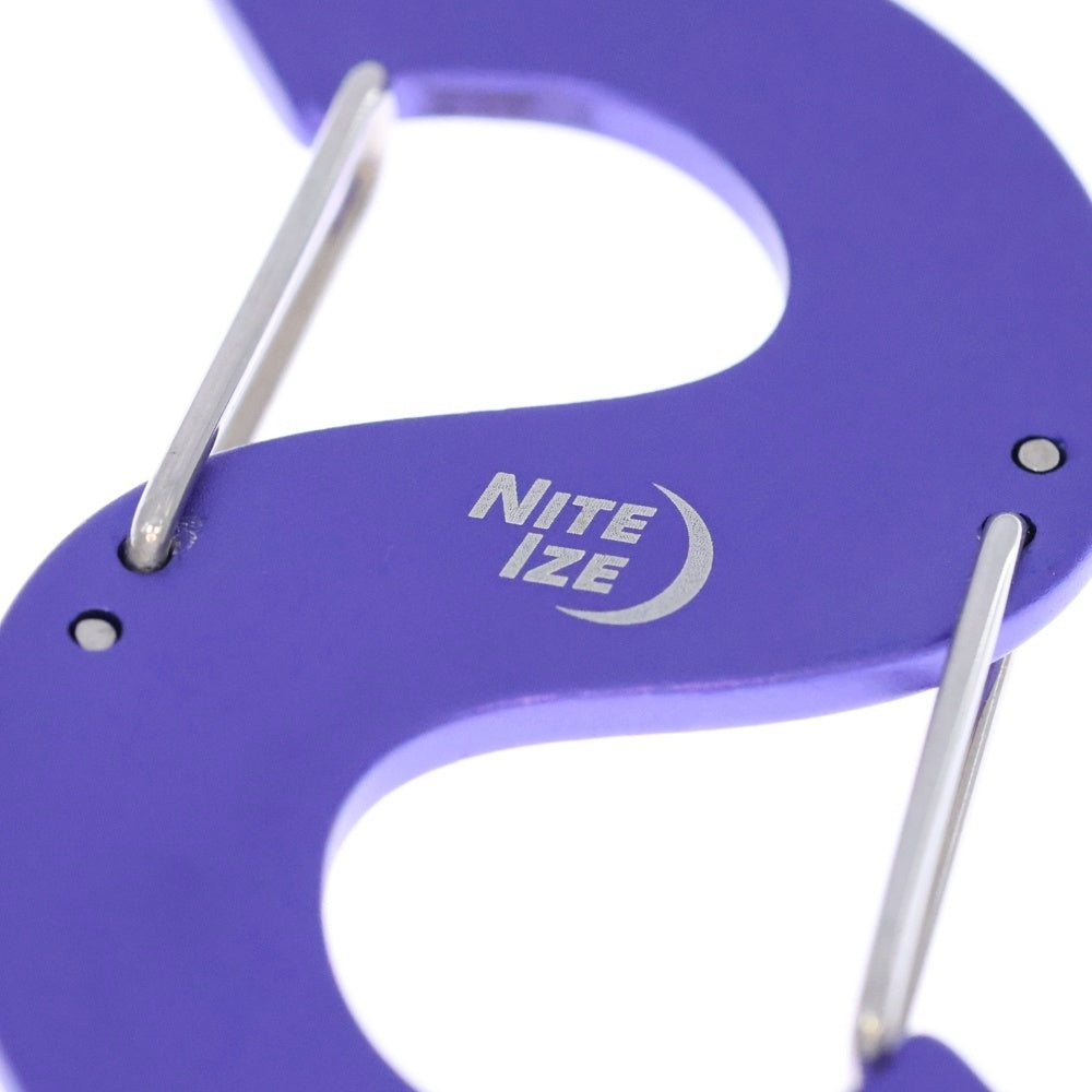 SUPREME(シュプリーム) 21AW Nite Ize S Logo Keychain ナイト アイズ Sロゴ キーチェーン カラビナ パープル