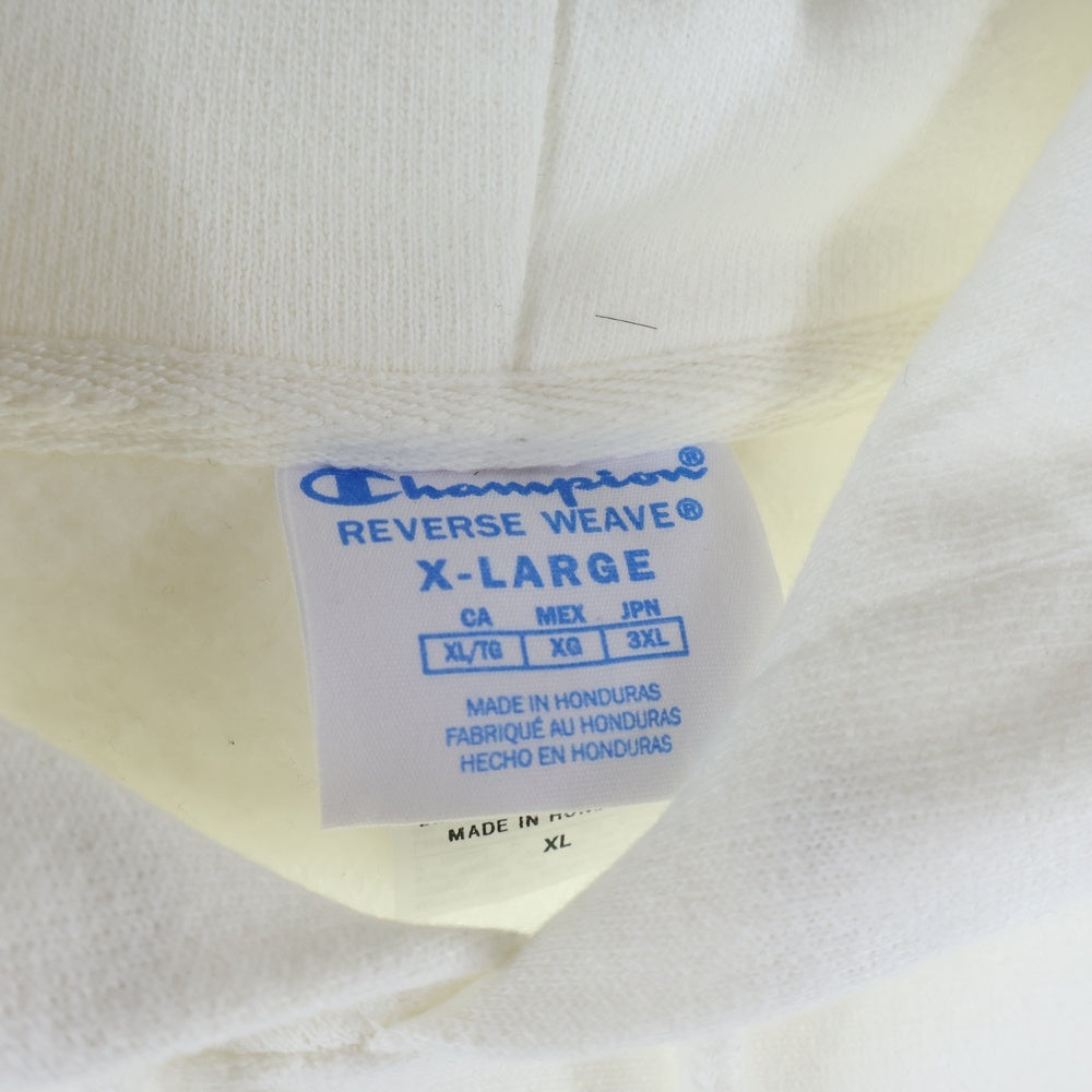 CHAMPION(チャンピオン) 裏起毛 ワッペンロゴ スウェット プルオーバーパーカー ホワイト