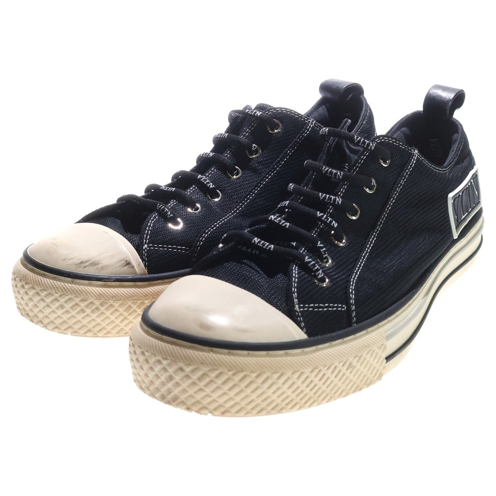 VALENTINO GARAVANI(ヴァレンチノガラヴァーニ) Vパンク ロックスタッズ ベルクロ ローカットスニーカー ブラック