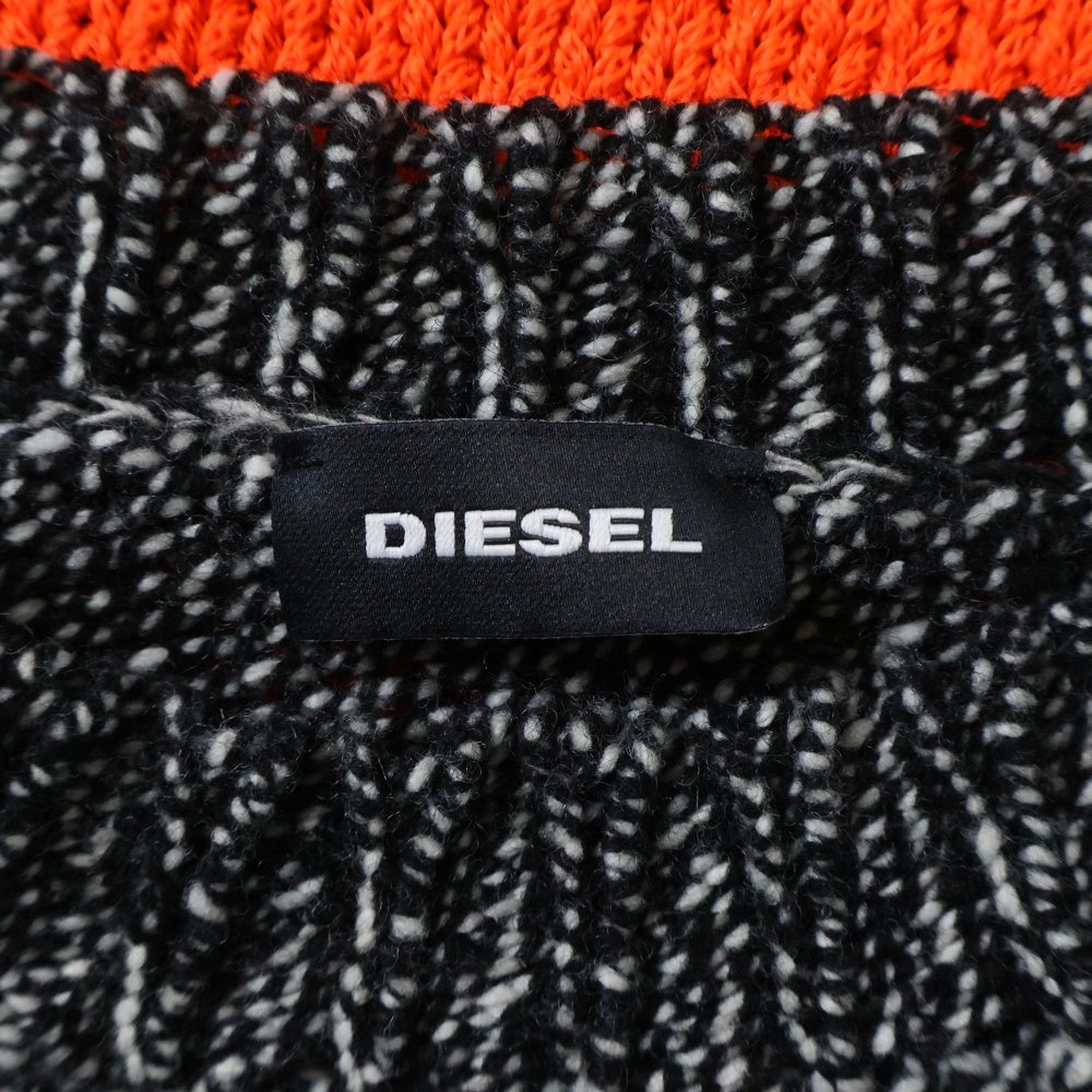 DIESEL(ディーゼル) スクエアライン デザイン ラウンドネック ニットセーター グレー/オレンジ