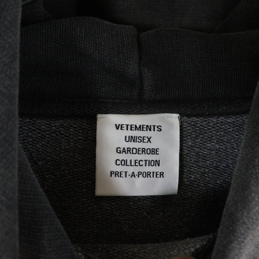 VETEMENTS(ヴェトモン) TEASE ME FADED HOODIE フロント プリント オーバーサイズ スウェットプルオーバーパーカー グレー