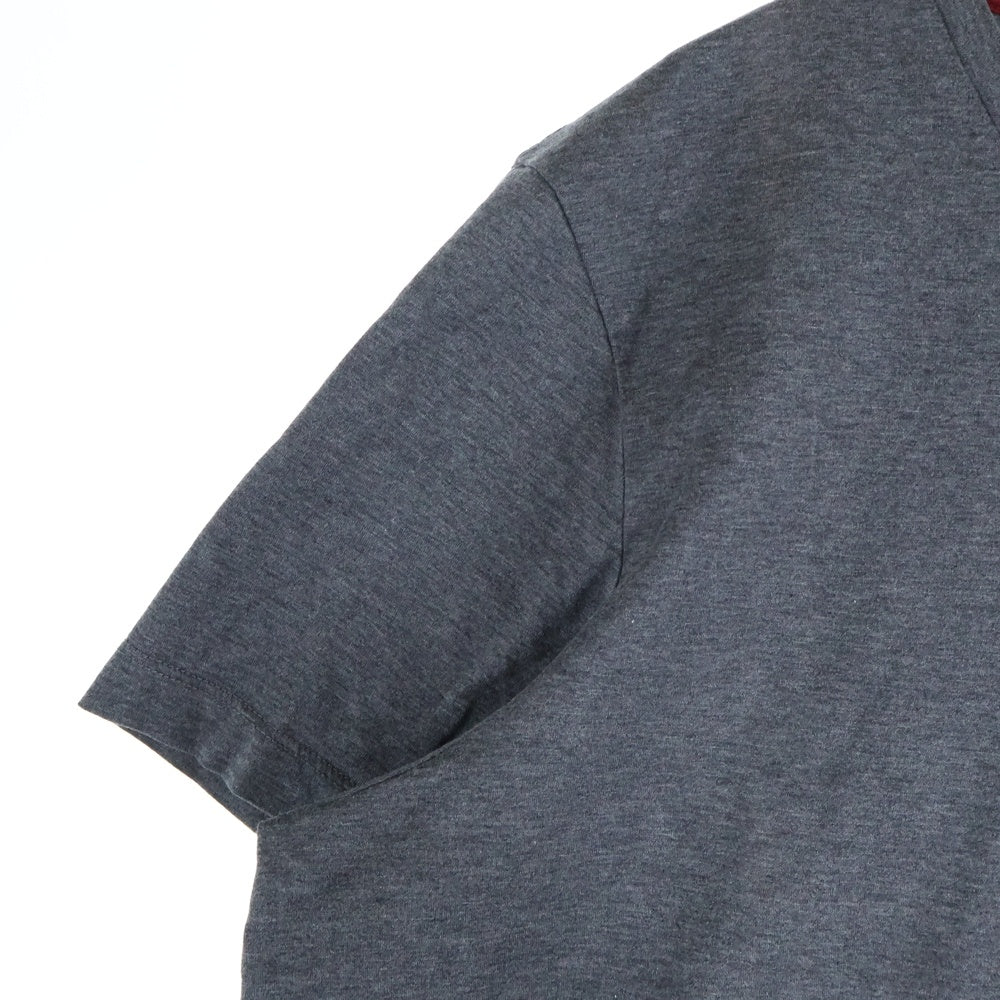 Salvatore Ferragamo(サルヴァトーレ フェラガモ) ガンチーニ刺繍 半袖ポケットTシャツ グレー