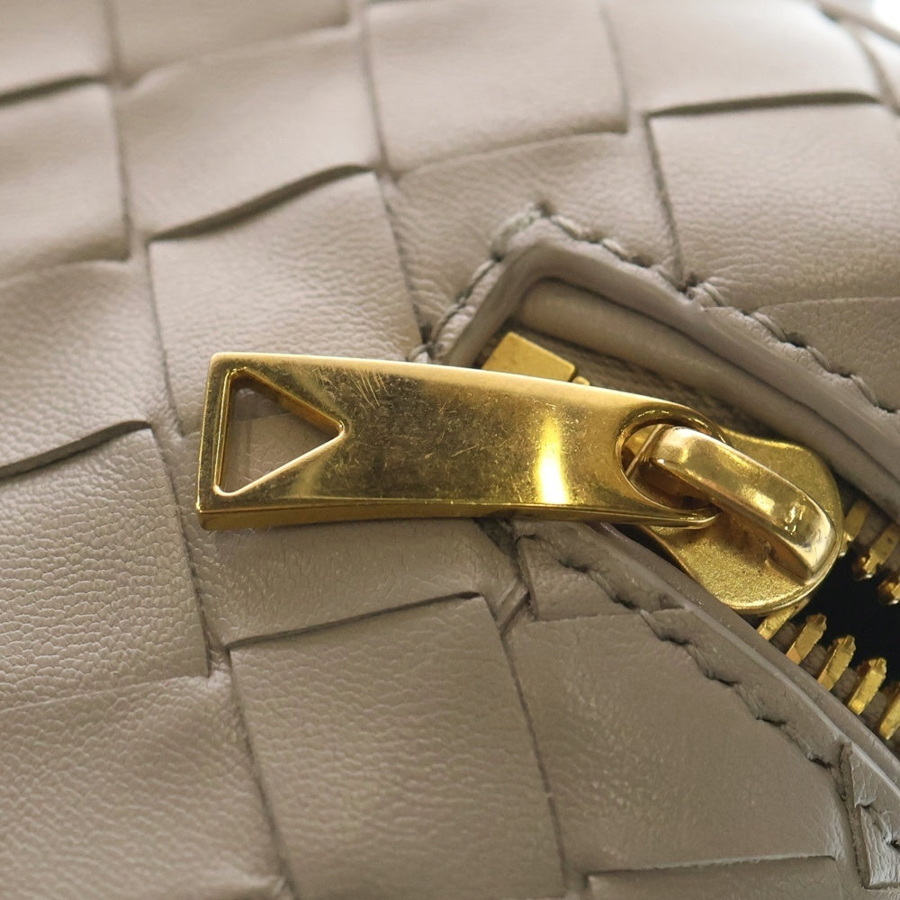 BOTTEGA VENETA(ボッテガヴェネタ) バンバン イントレチャート レザーバニティ ケース ショルダーバッグ グレー レディース
