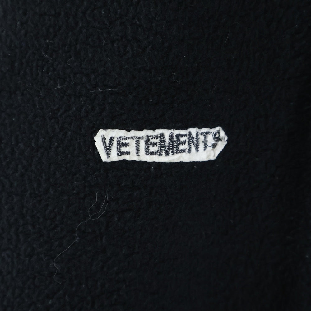 VETEMENTS(ヴェトモン) アームデザイン 裏地ジップアップ パーカー MAH19TR213 ブラック