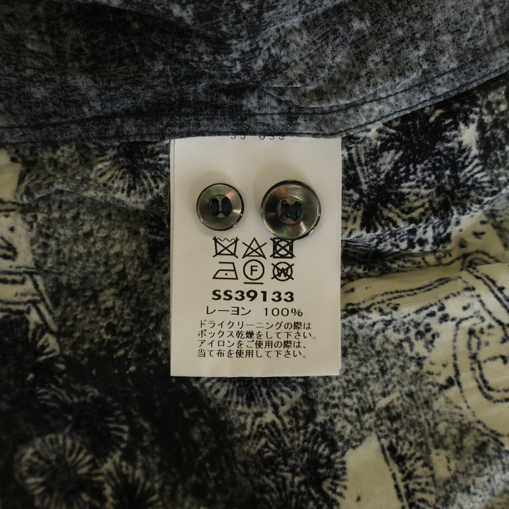 SUN SURF(サンサーフ) ×葛飾北斎 SPECIAL EDITION 釈迦御一代記図会・六 スペシャルエディション 総柄 レーヨン アロハ 半袖シャツ ブラック/アイボリー SS39133