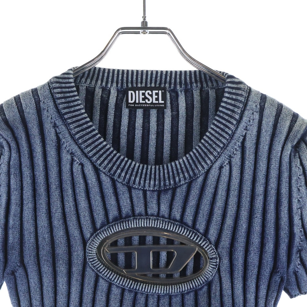 DIESEL(ディーゼル) 23SS M-ANAHEIM メタルロゴプレート ショート ニットセーター インディゴ A05767 レディース
