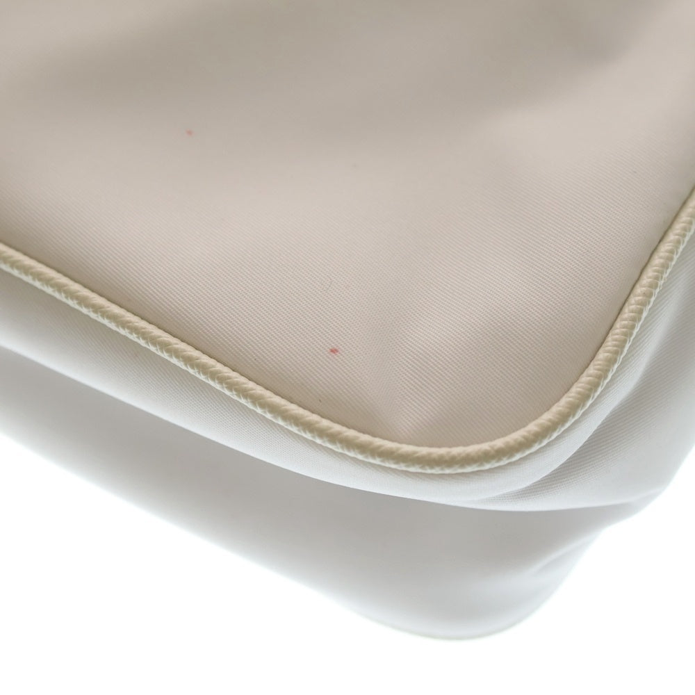 PRADA(プラダ) Re-Edition 2005 リエディション リナイロン サフィアーノレザー トライアングルロゴプレート 2WAY ショルダーバッグ ハンドバッグ ホワイト レディース 1BH204