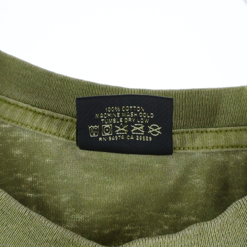 STUSSY(ステューシー) Spring Weeds Pigment Dyed L/S Tee バックプリント クルーネック 長袖Tシャツ カットソー カーキ