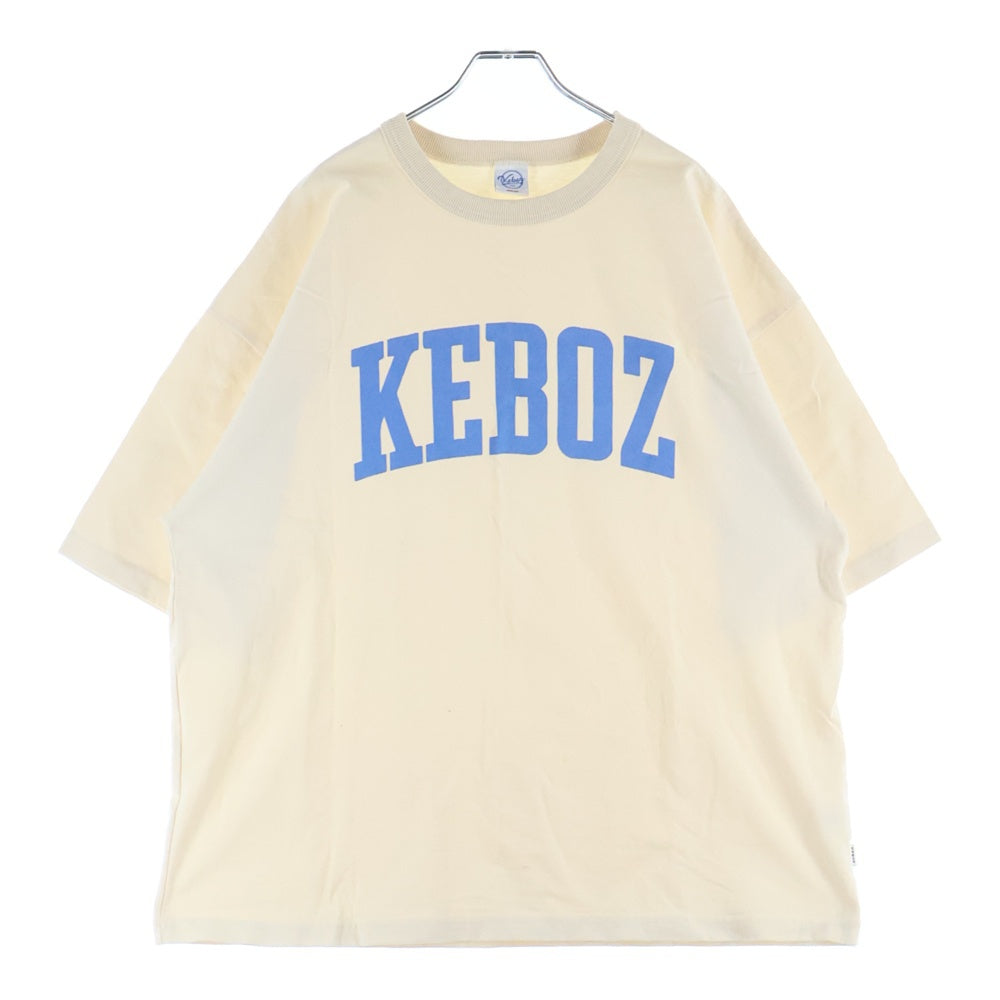 KEBOZ(ケボズ) フェルトロゴプリント クルーネック 半袖 Tシャツカットソー ベージュ