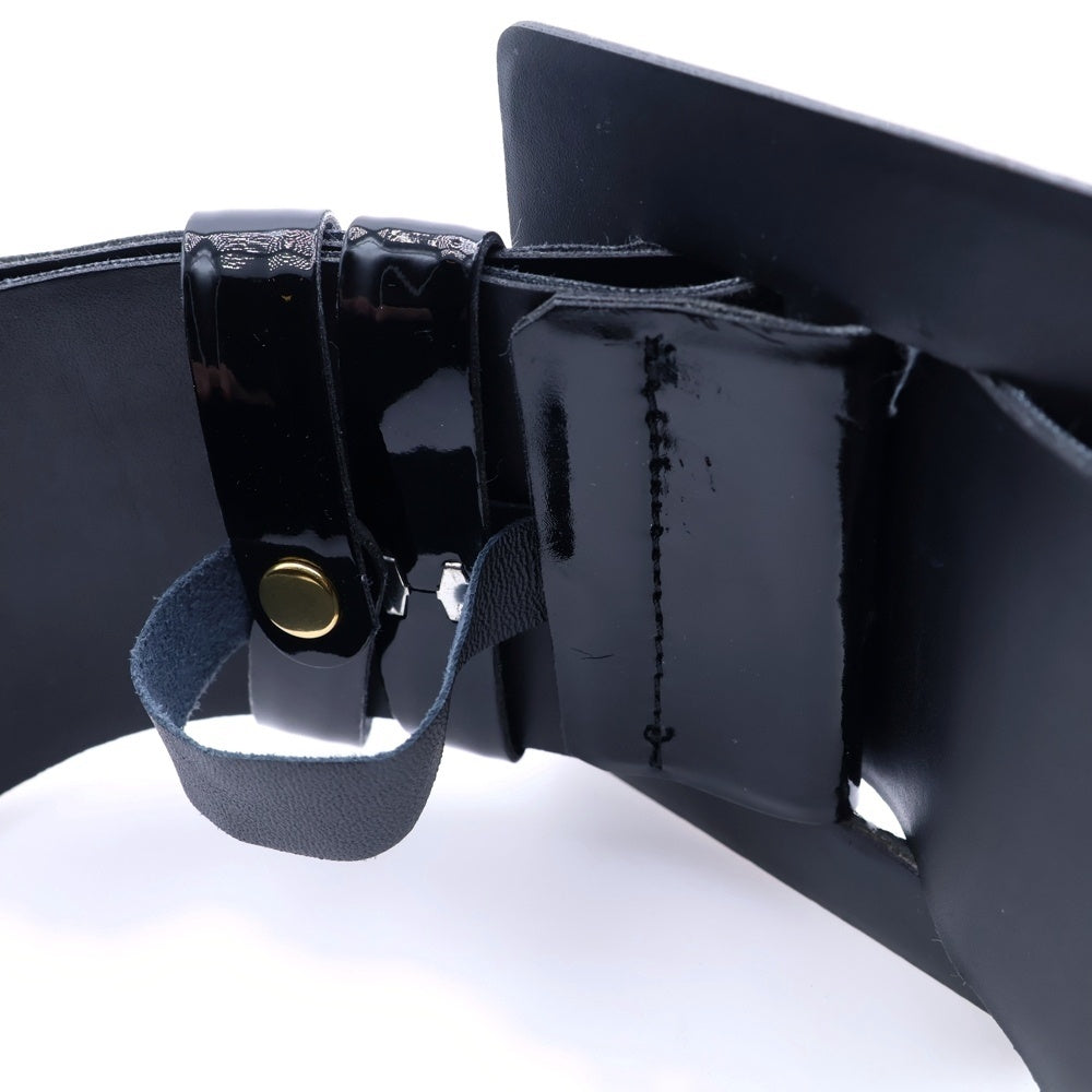 TOGA ARCHIVES(トーガアーカイブス) スクエアバックル エナメル ワイドレンジ ベルト ブラック レディース