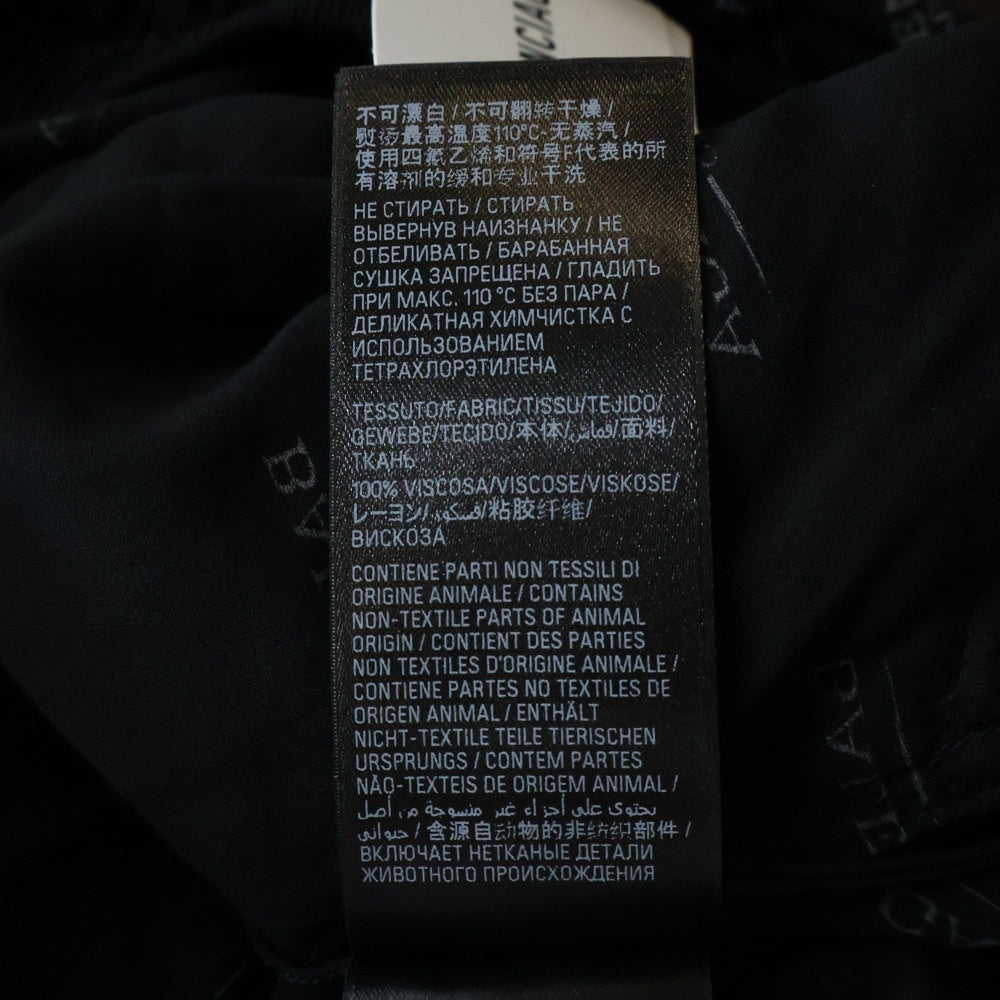 BALENCIAGA(バレンシアガ) 25SS ロゴ総柄 イージーパンツ ブラック 681819 TSLA1