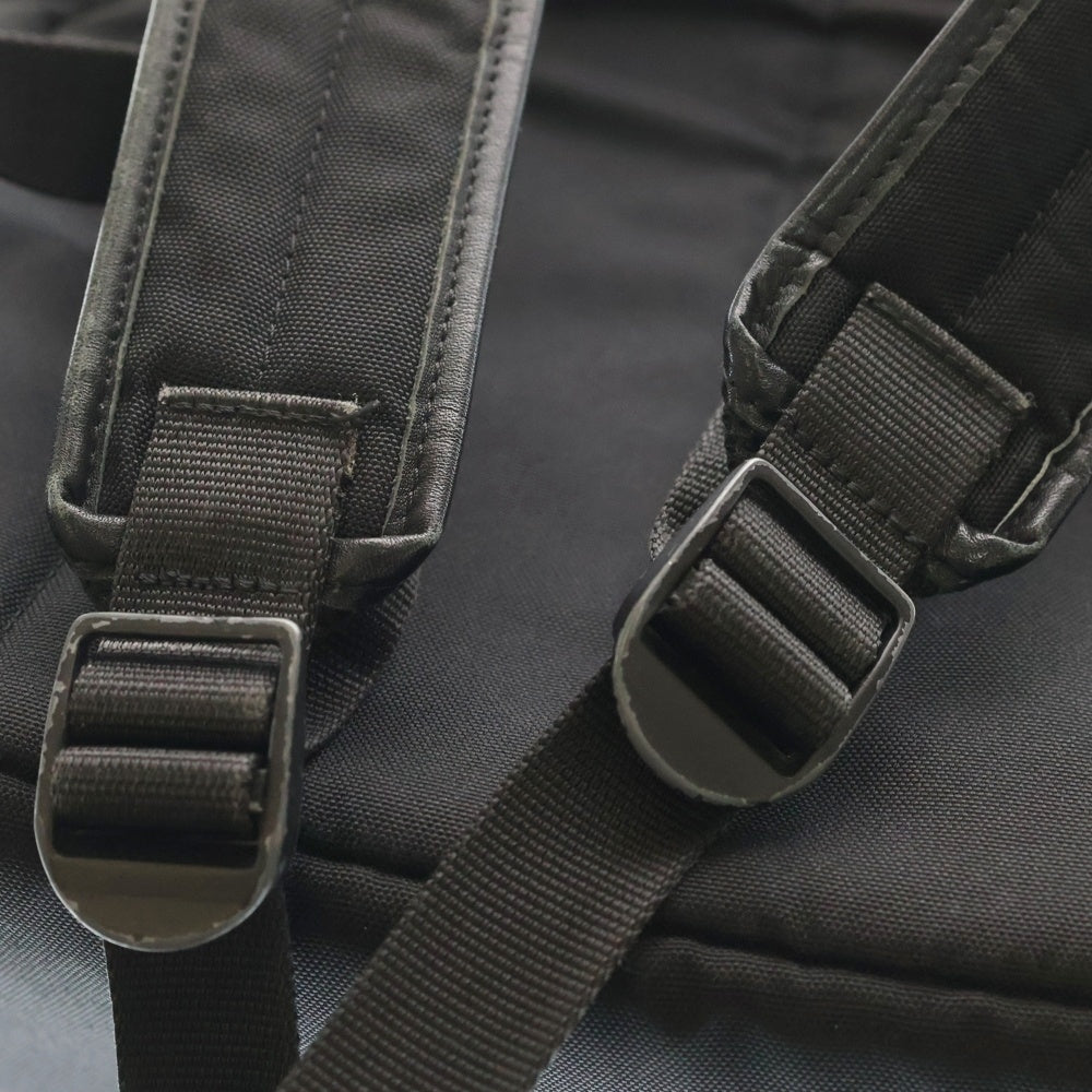 AMI Alexandre Mattiussi(アミアレクサンドルマテュッシ) 18AW ロゴスタッズ ナイロンバックパック リュックサック ブラック H18A193.350