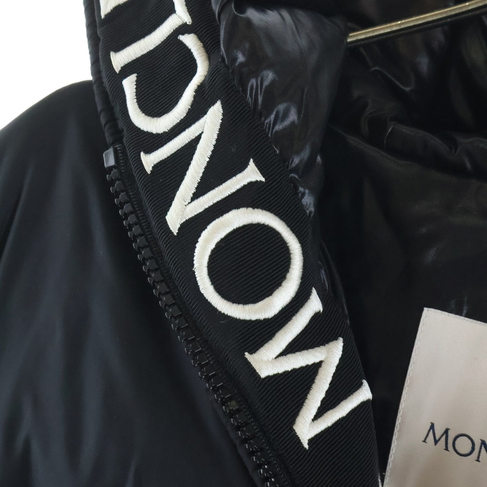MONCLER(モンクレール) 21AW MONTCLA GIUBBOTTO モンクラー ロゴ刺繍 ナイロンダウンジャケット G20911A00144
