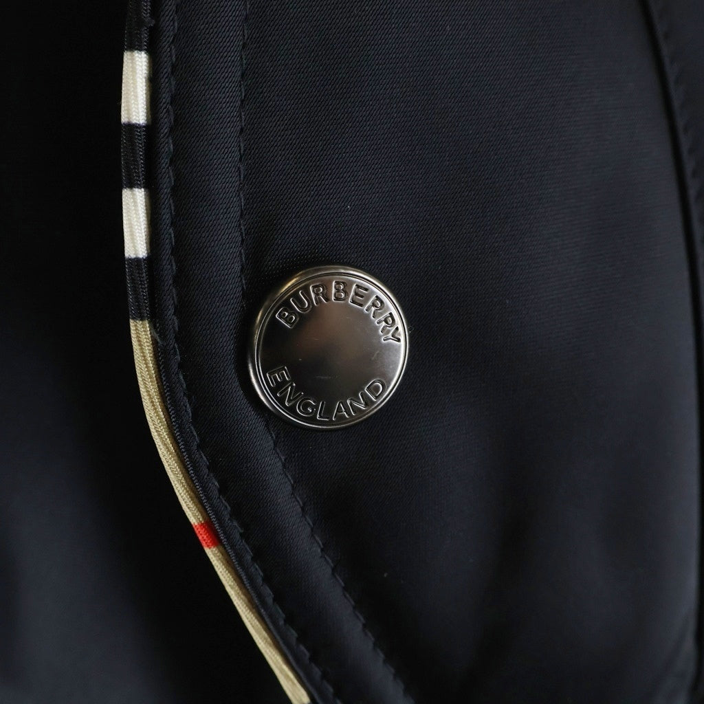 BURBERRY(バーバリー) HARLINGTON JACKET ハリントン パイピング チェック ロゴ スタジャン ボンバージャケット ブルゾン ブラック 8009432