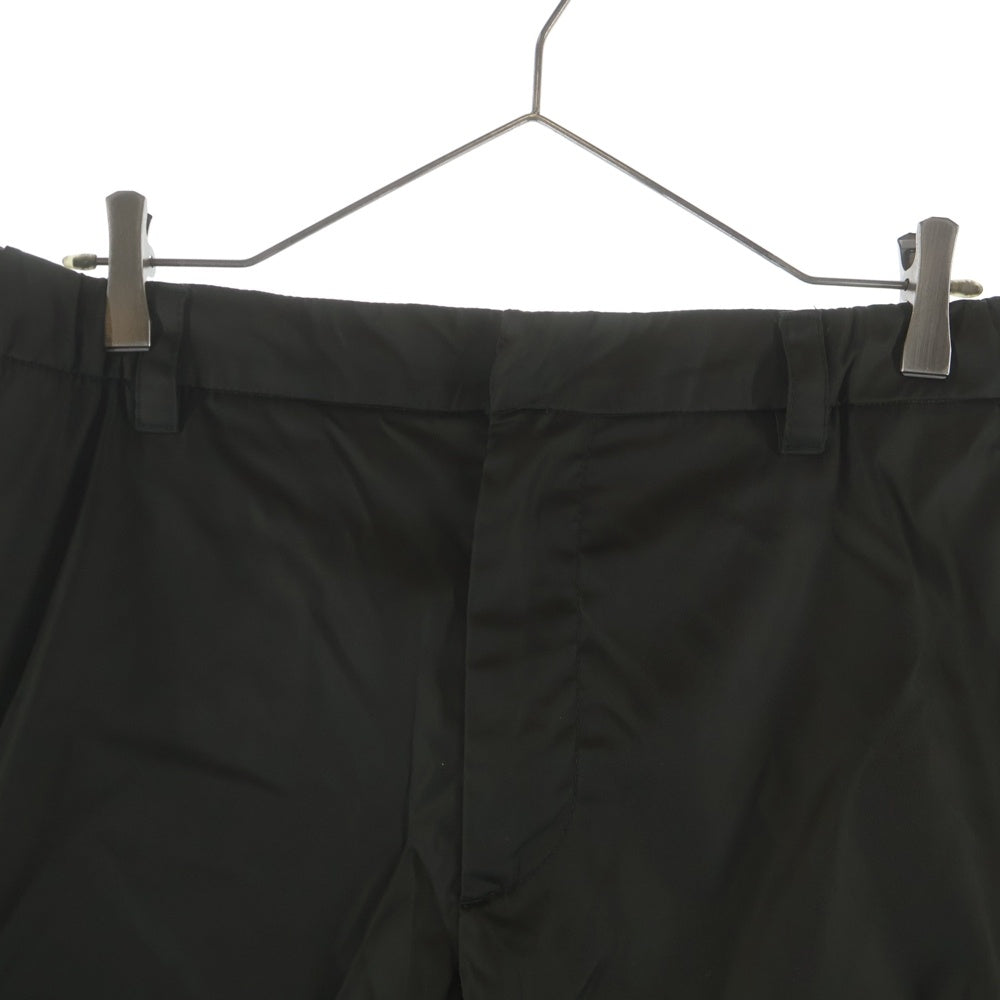 PRADA(プラダ) Re-Nylon リナイロン トライアングルロゴプレート バミューダ カーゴ ショートパンツ ハーフパンツ ショーツ カーキ SPH156