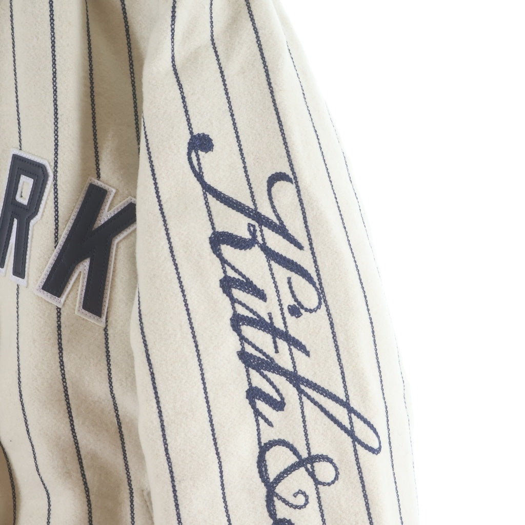 KITH(キス) 21AW ×MLB for New York Yankees Wool Bomber Jacket ニューヨーク ヤンキース ウール ボンバージャケット スタジャン ブルゾン アイボリー KHM010030