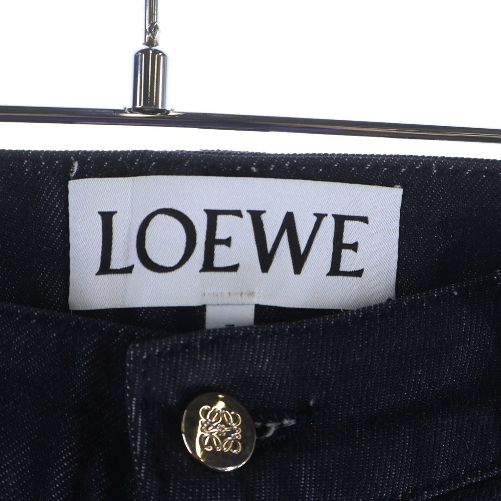 LOEWE(ロエベ) レザーロゴパッチ ボタンフライ フィッシャーマン レディース デニムパンツ インディゴ