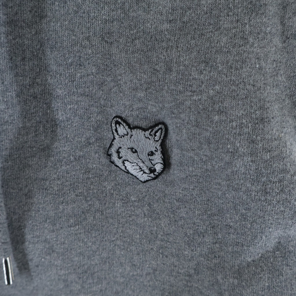 MAISON KITSUNE(メゾンキツネ) フォックス ヘッドパッチ ジップアップ スウェットパーカー グレー MM00714KM0307