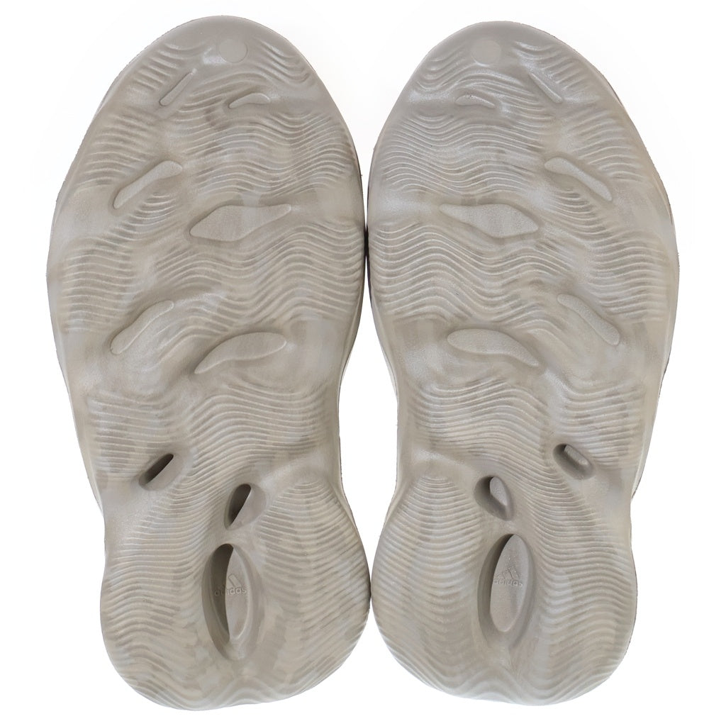 adidas(アディダス) YEEZY FORM RUNNER GX4472 イージー フォーム ランナー ラバーサンダル ベージュ US9/27.5cm