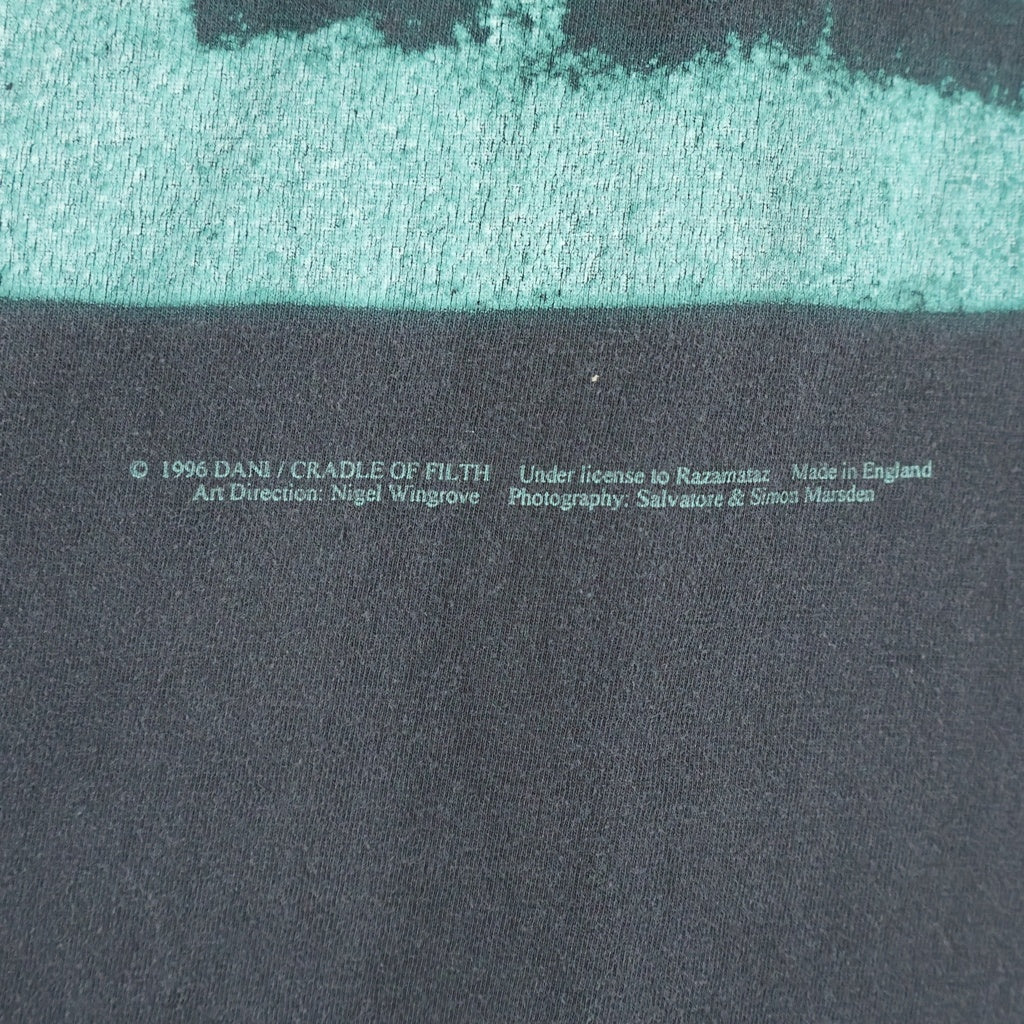 VINTAGE(ヴィンテージ) 90S CRADLE OF FILTH 1996 DUSK AND HER EMBRACE Tee EURO クレイドル オブ フィルス フロントフォト プリント半袖Tシャツ ユーロ タグ ブラック