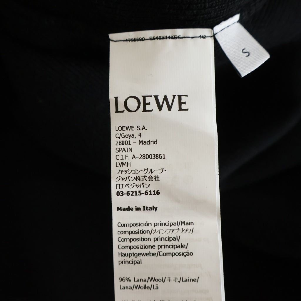 LOEWE(ロエベ) ロゴパッチ付き ウールクルーネック クロップド ショート丈 ニットセーター レディース ブラック