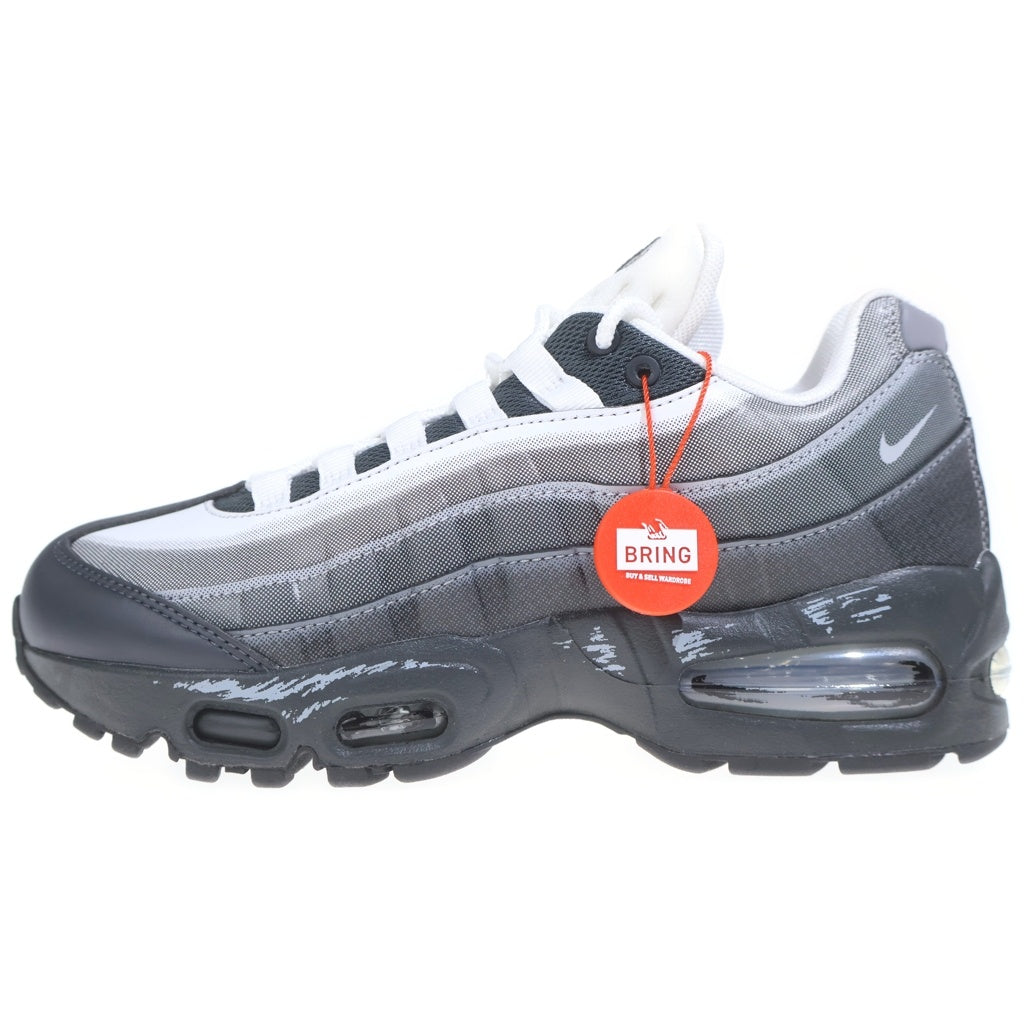 NIKE(ナイキ) ×Yu-Gi-Oh! AIR MAX 95 AIR MUSCLE JONOUCJI II7404-100 遊戯王 城之内 エアマックス95 エアマッスル ローカットスニーカー グレー US6.5/24.5cm
