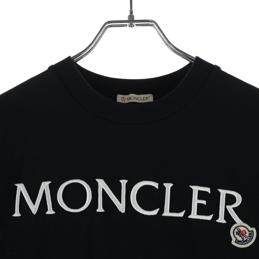 MONCLER(モンクレール) 23SS フロントロゴ刺繍 クルーネック半袖Tシャツカットソー ブラック I20938C00016 829HP レディース