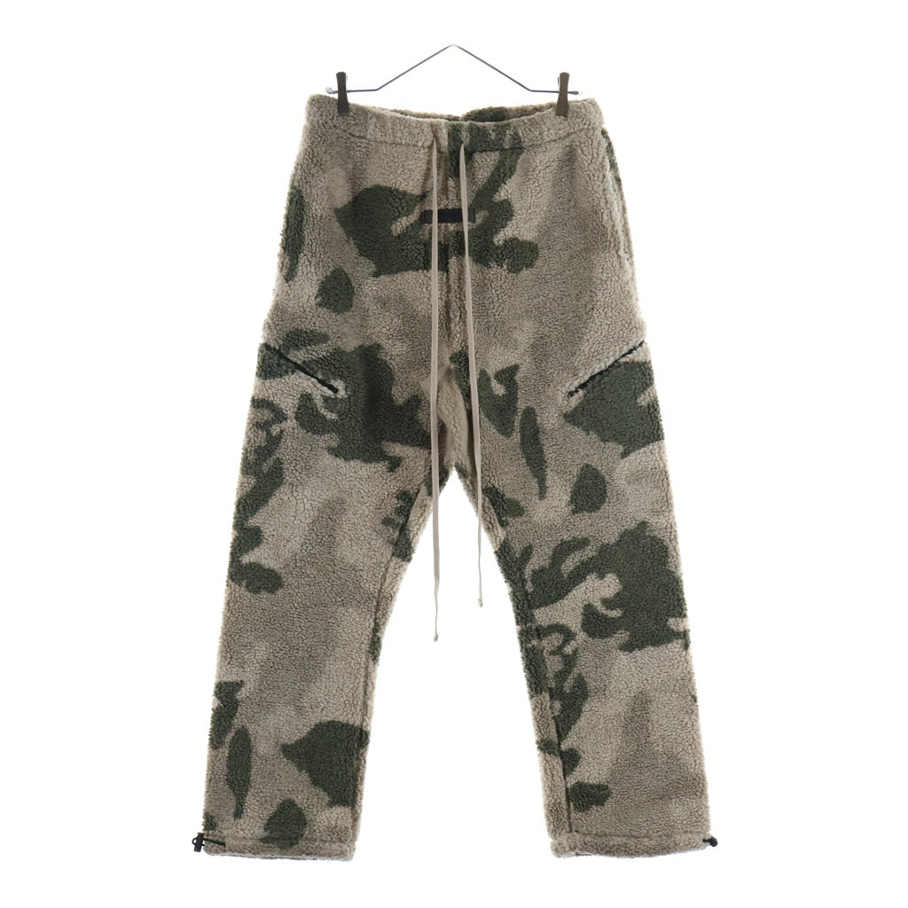 FEAR OF GOD ESSENTIALS(フィアオブゴッド エッセンシャルズ) ドローストリング カモ柄 フリース ワイド ロングパンツ ベージュ