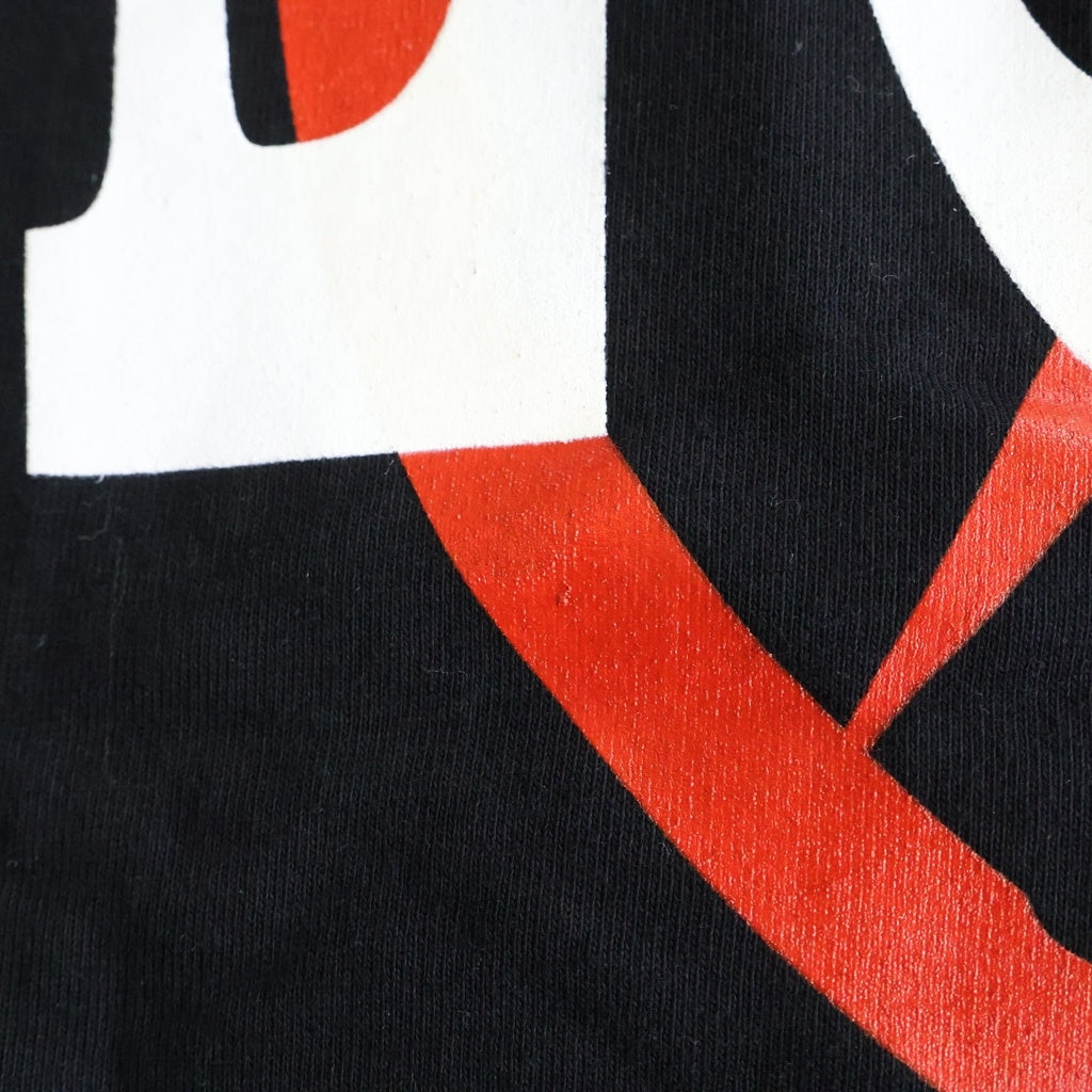 VLONE(ヴィーロン) ×FRAGMENT DESIGN Staple T-Shirts フラグメントデザイン ロゴプリント ステープル 半袖Tシャツ カットソー ブラック/レッド