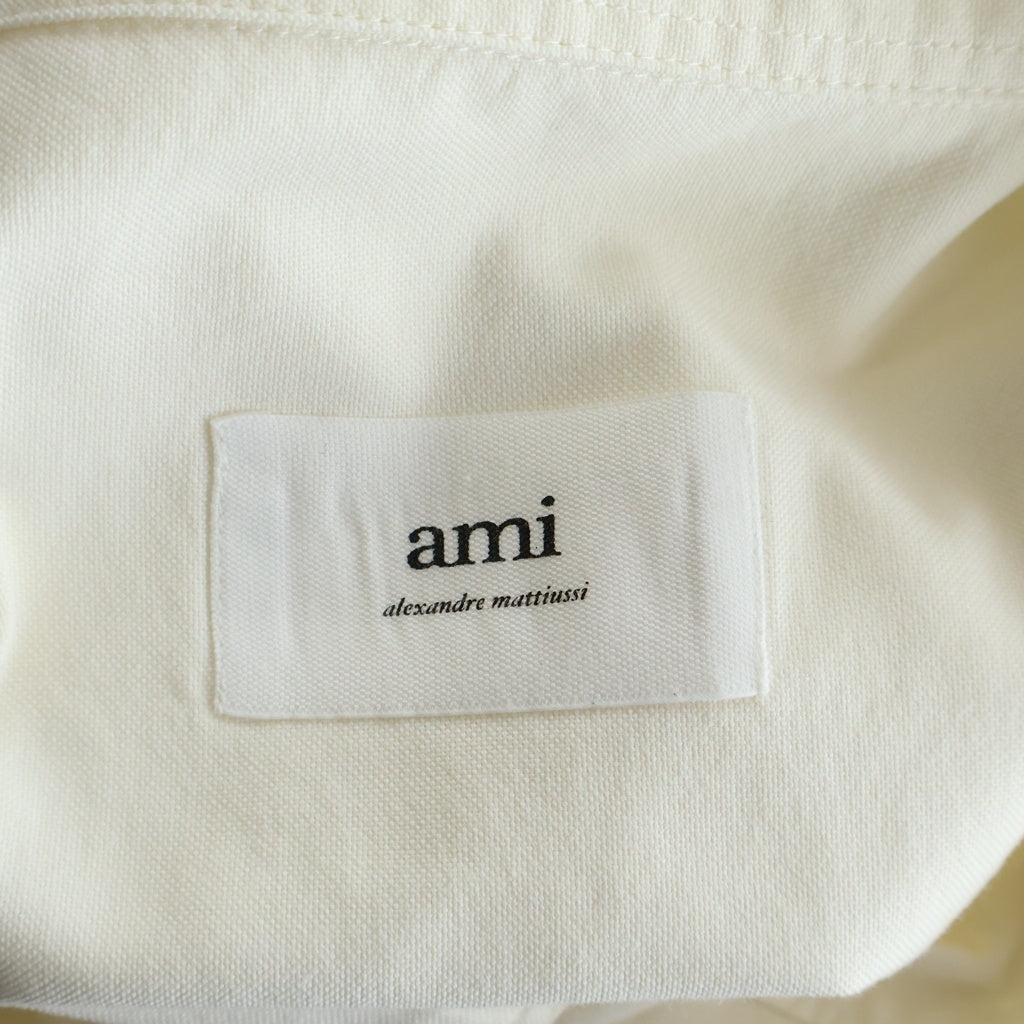 AMI Alexandre Mattiussi(アミアレクサンドルマテュッシ) 22AW AMI de Coeur ハートロゴ刺繍 ボタンダウン 長袖シャツ ホワイト BFHSH113.480