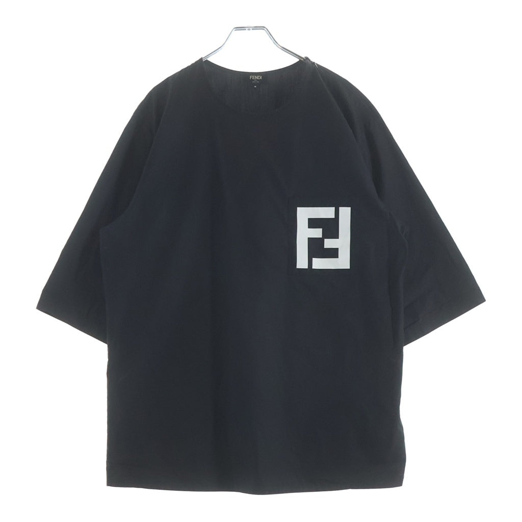 FENDI(フェンディ) FFロゴ ポケットデザイン ショルダージップ クルーネック 半袖Tシャツ カットソー ブラック FS0743-A2Q2