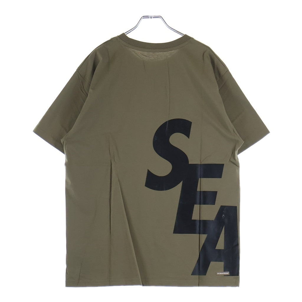 F.C.R.B.(エフシーアールビー) × WIND AND SEA BRISTOL BIG LOGO TEE ウィンダーシー ビッグ ロゴ Tシャツ クルーネック 半袖Tシャツ カットソー カーキ FCRB-220155