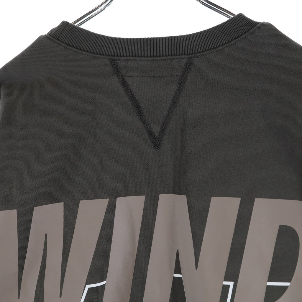 WIND AND SEA(ウィンダンシー) 23AW ロゴプリント クルーネック スウェット トレーナー チャコール WDS-O-SEA-23-Q2-CS-01