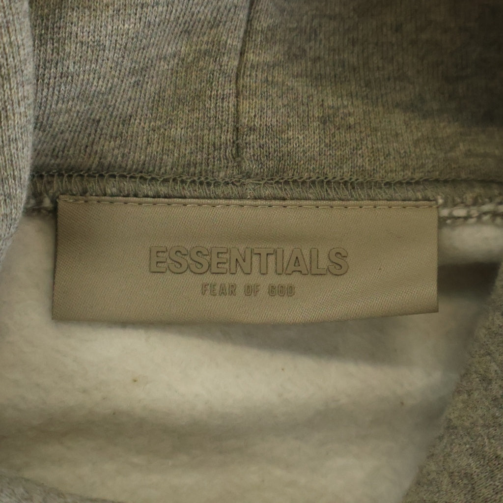 FEAR OF GOD ESSENTIALS(フィアオブゴッド エッセンシャルズ) フェルトロゴスウェットプルオーバーパーカー グレー