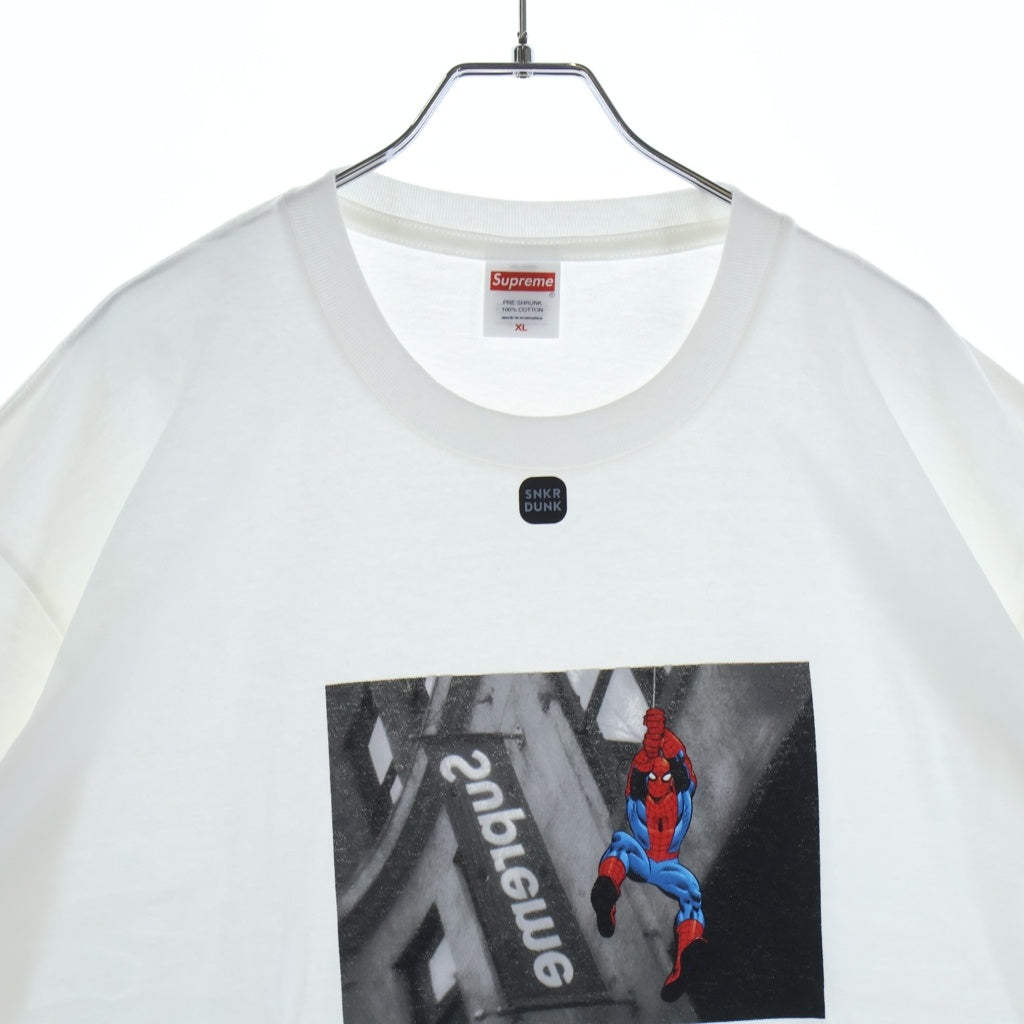 SUPREME(シュプリーム) 26SS Spider-Man Tee ロゴ スパイダーマン フロントプリント クルーネック 半袖Tシャツ ホワイト