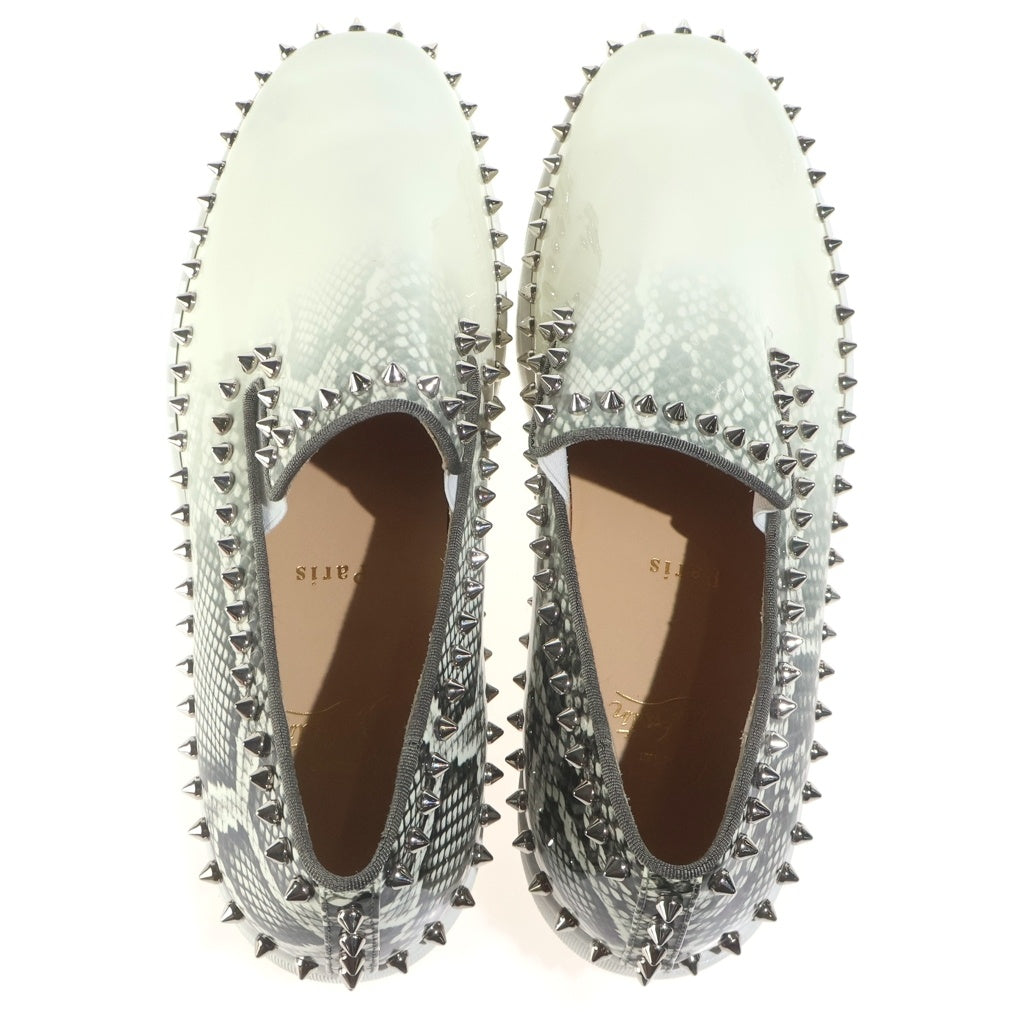CHRISTIAN LOUBOUTIN(クリスチャンルブタン) Pik Boat ピックボート パイソンプリント スパイクスタッズ パテントレザー ローカットスニーカー スリッポン ホワイト