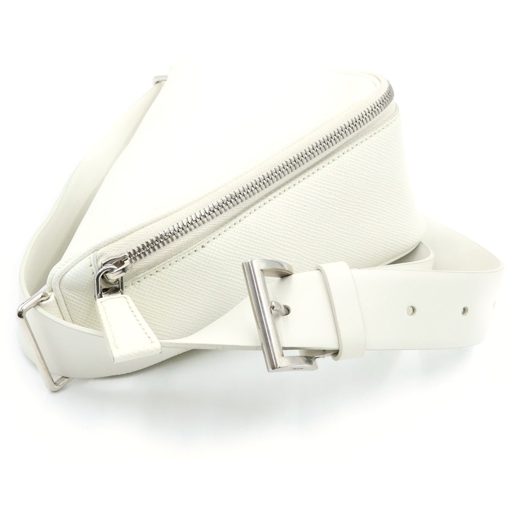 PRADA(プラダ) 三角ロゴプレート サフィアーノレザー トライアングル ショルダーバッグ ホワイト 2VL039 レディース