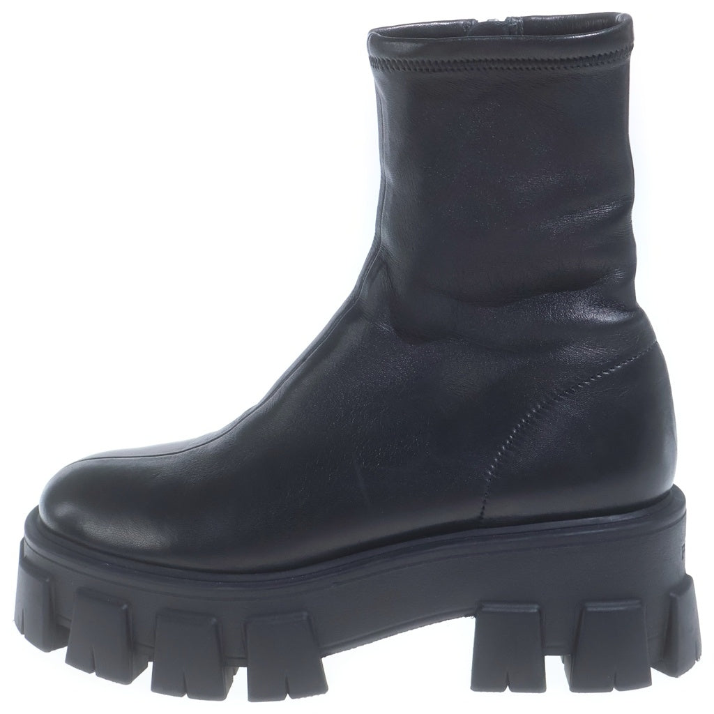 PRADA(プラダ) モノリス ストレッチ ナッパレザー ブーティー サイドジップ ハイカット レザー ブーツ ブラック 1U117O レディース
