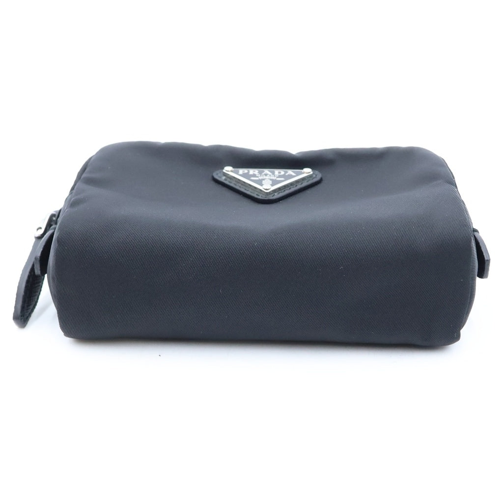 PRADA(プラダ) Re-Nylon リナイロン トライアングルロゴプレート マイクロ ポーチ ブラック 1ND339 レディース
