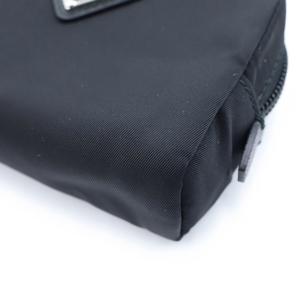 PRADA(プラダ) Re-Nylon リナイロン トライアングルロゴプレート マイクロ ポーチ ブラック 1ND339 レディース