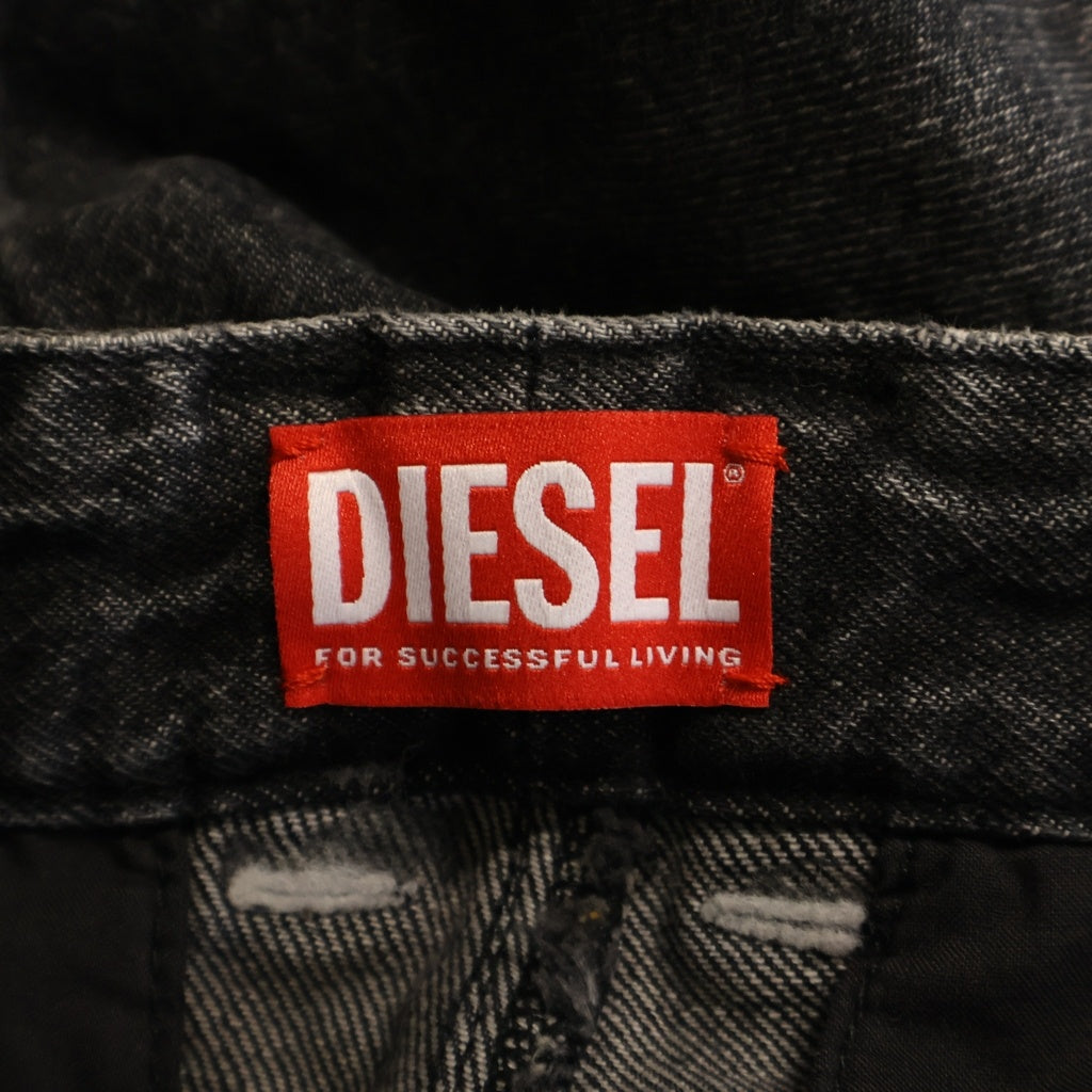 DIESEL(ディーゼル) 24SS D-ARNE-SHORT-S 絞り加工 デニム カーゴ ショート パンツ ジョーツ ブラック A15001