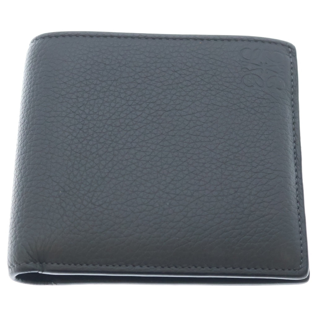 LOEWE(ロエベ) アナグラム エンボス バイフォールド レザー コンパクトウォレット 二つ折り財布 グレー C660501X01